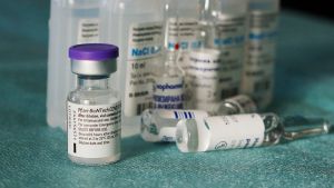 Koronavírus elleni tablettát tesztel a Pfizer